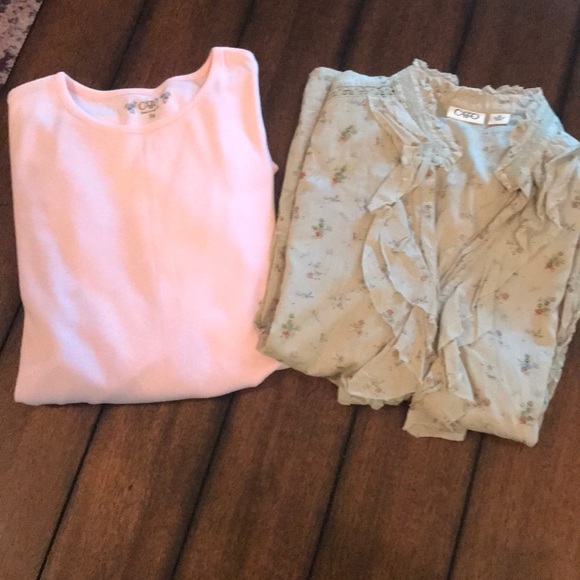2 women’s shirts from Cato - Picture 1 of 4